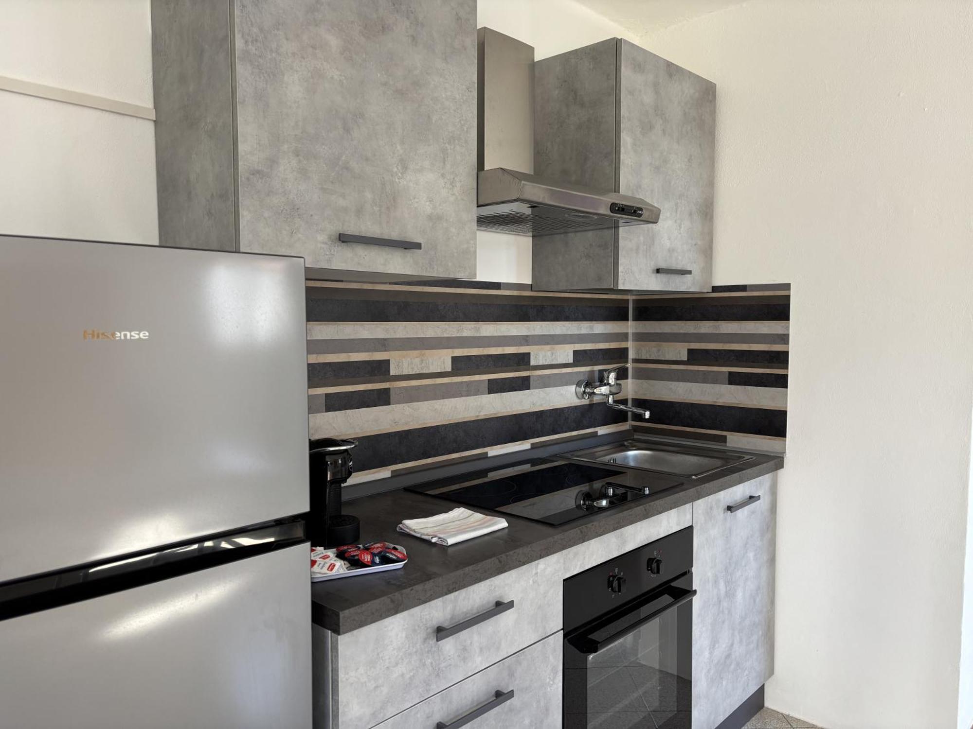 Solarolo Village Монеглия Екстериор снимка